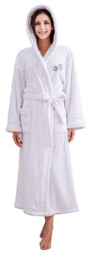 Richie House Women's Plush Soft Warm Fleece Bathrobe Robe RH1591 (B071YDMZKJ) - Snowflake Embroidery