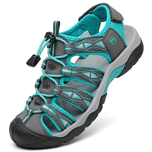 Dannto Closed-Toe Sandals